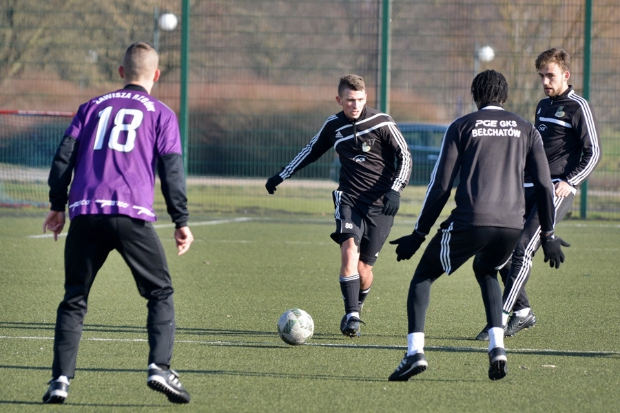 Wygrana rezerw w sparingu